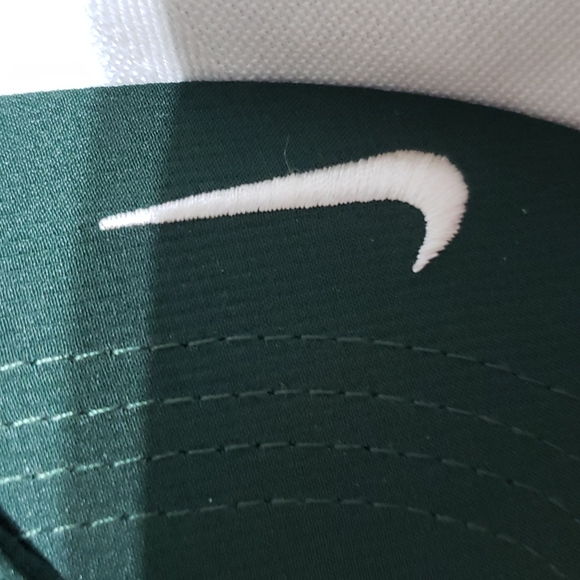 Nike One Size Fits Almost All Ajustable Golf Hat Green & White In Color - Picture 2 of 8